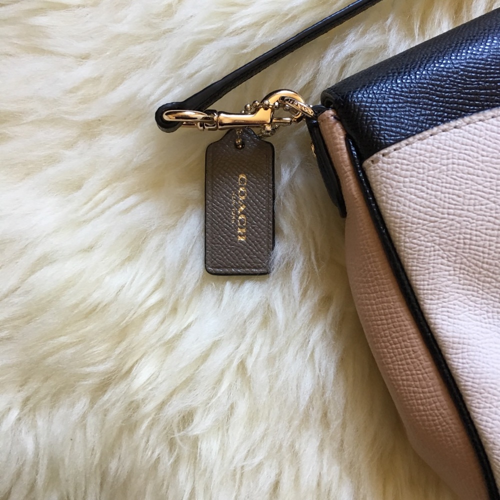 Authentic Coach Multicolor Leather Crossbody Purse - image 6